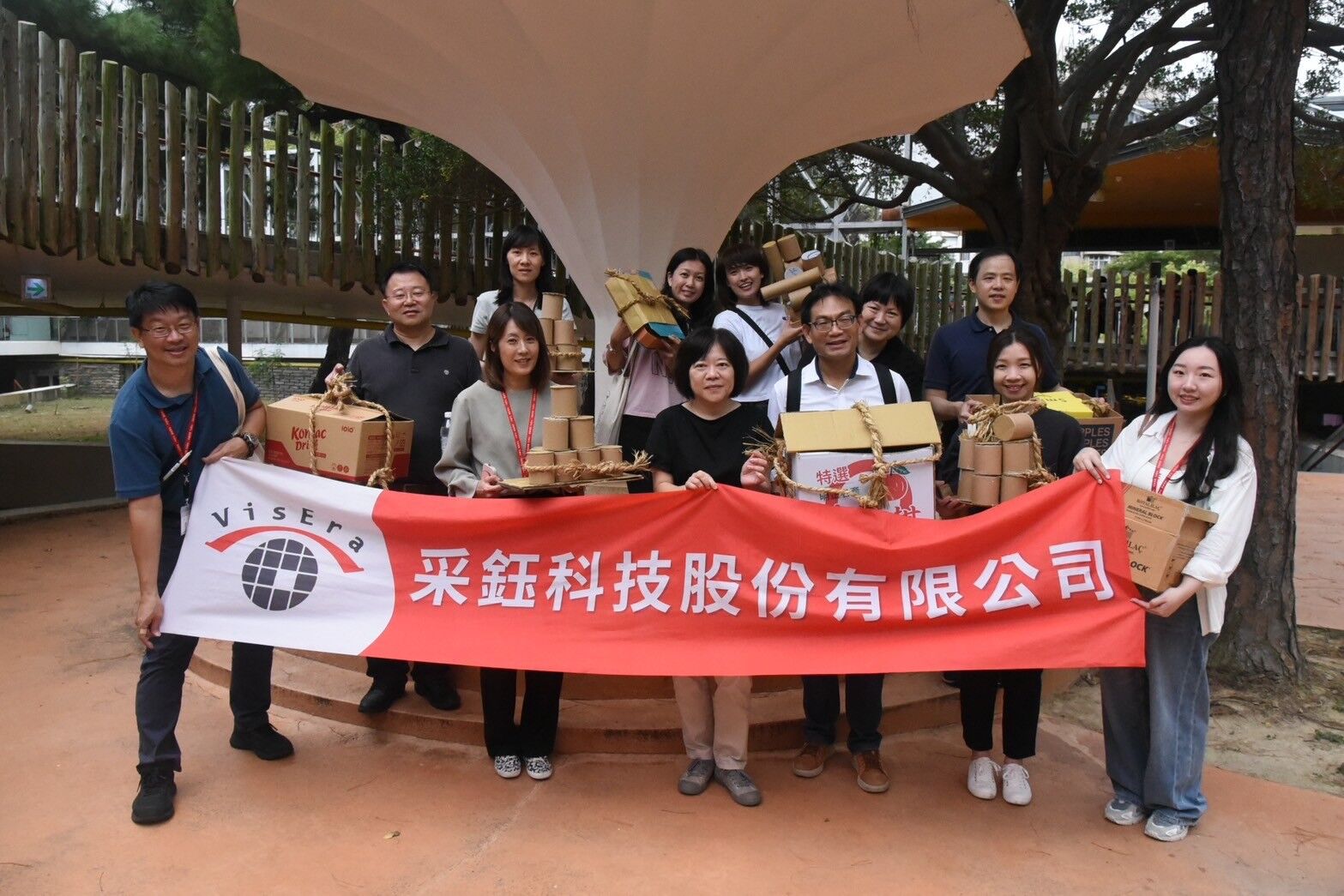 公私協力實現ESG目標！采鈺科技公司至新竹動物園創作浣熊專屬遊具 共同提升動物福祉